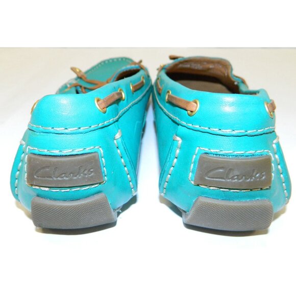 Clarks Turquoise Leather Loafers 7M Slip-On Driving Moccasins Tan Bow Rubber Sol - Picture 4 of 9